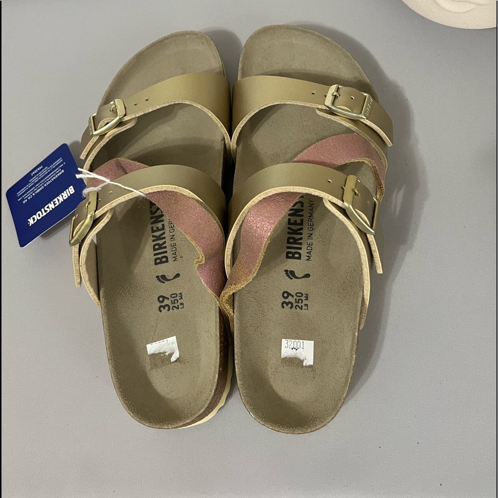 Salina
Birko-Flor Gold Size 39